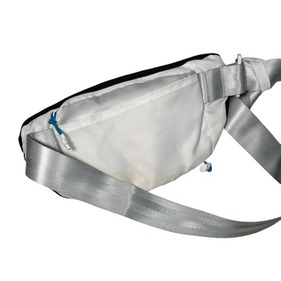 Hoka Black Waist Bag Fanny pack - Picture 2 of 5